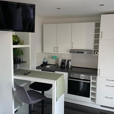 Ferienwohnung Mit Fussbodenheizung Nahe Messe, Gratis Parkplatz Und Abstellplatz E - Bike Хановер Екстериор снимка